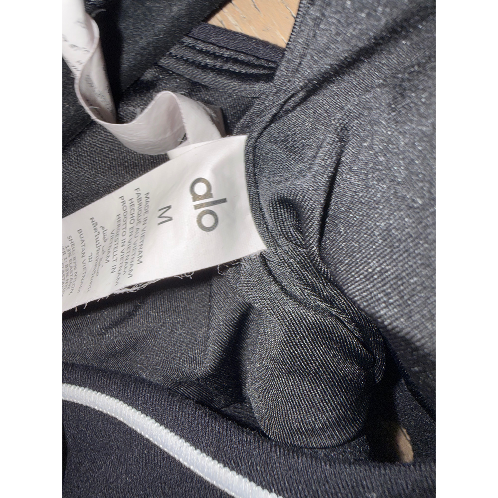 Alo Yoga Black Sports Bra With White Trim - Picture 3 of 4